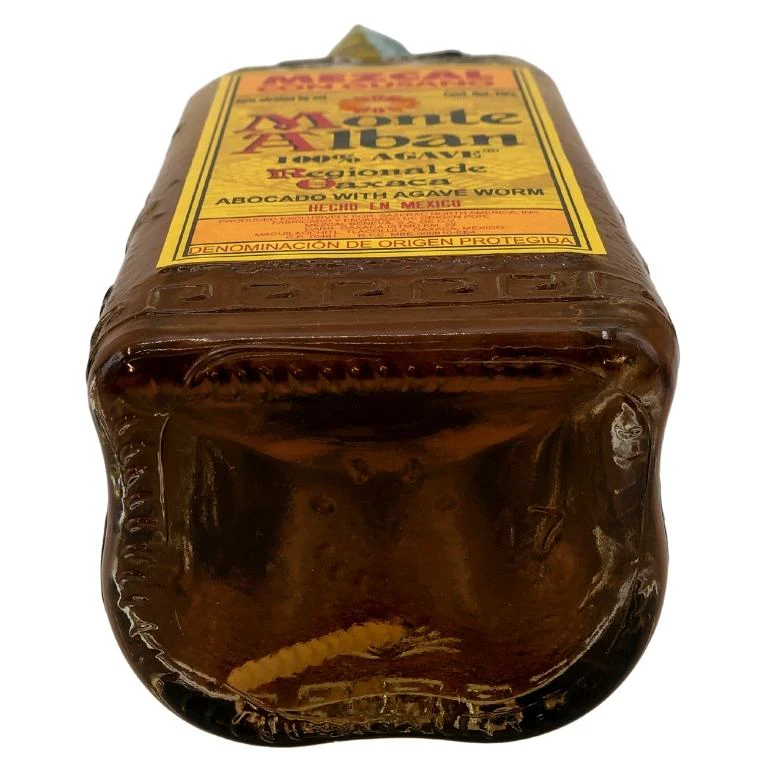 TEQUILA MEZCAL MONTE ALBAN CON GUSANO  70 CL - Image 2